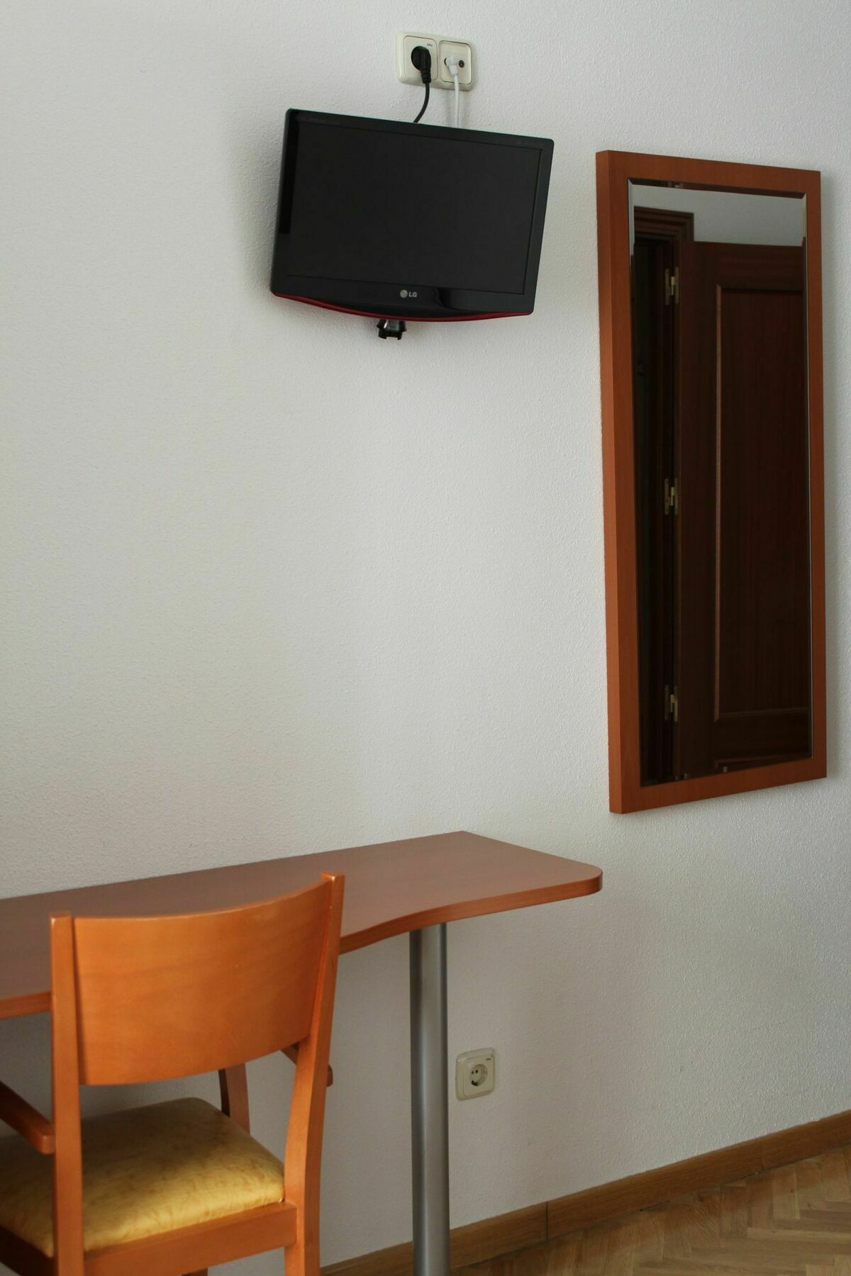 Hostal Luis XV Madrid Bagian luar foto